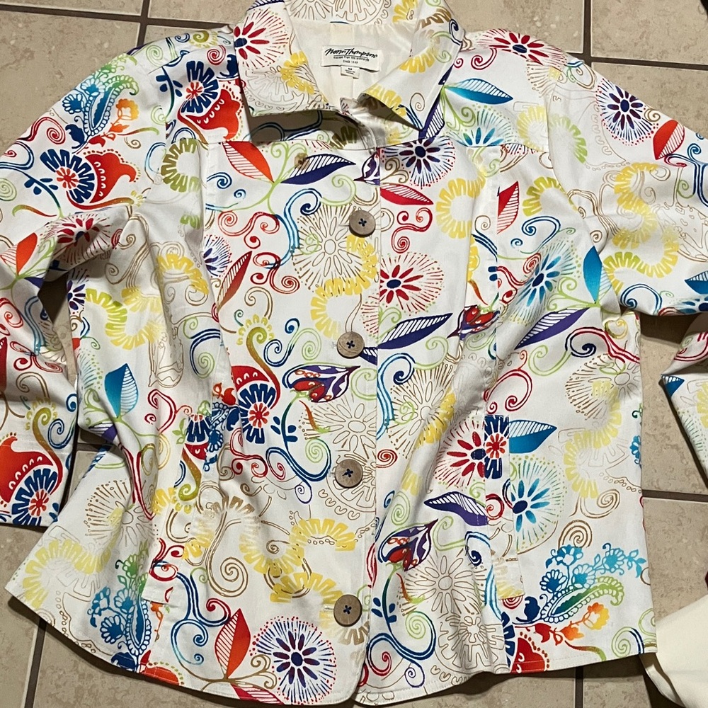 Mimi Maternity Multicolor Floral Kids Button Down Shirt